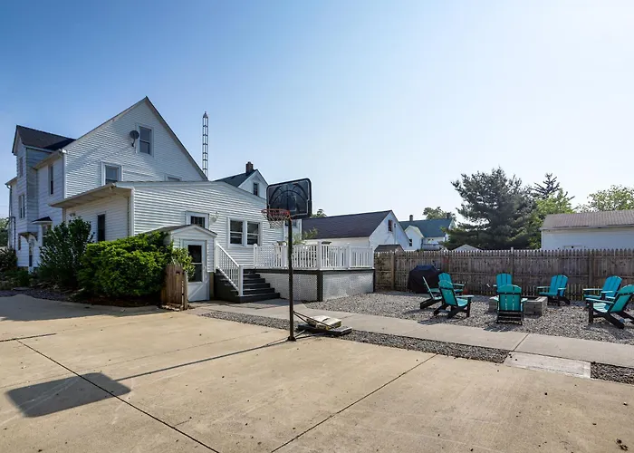 Walk To Beach: Home W/ Pool In Vermilion